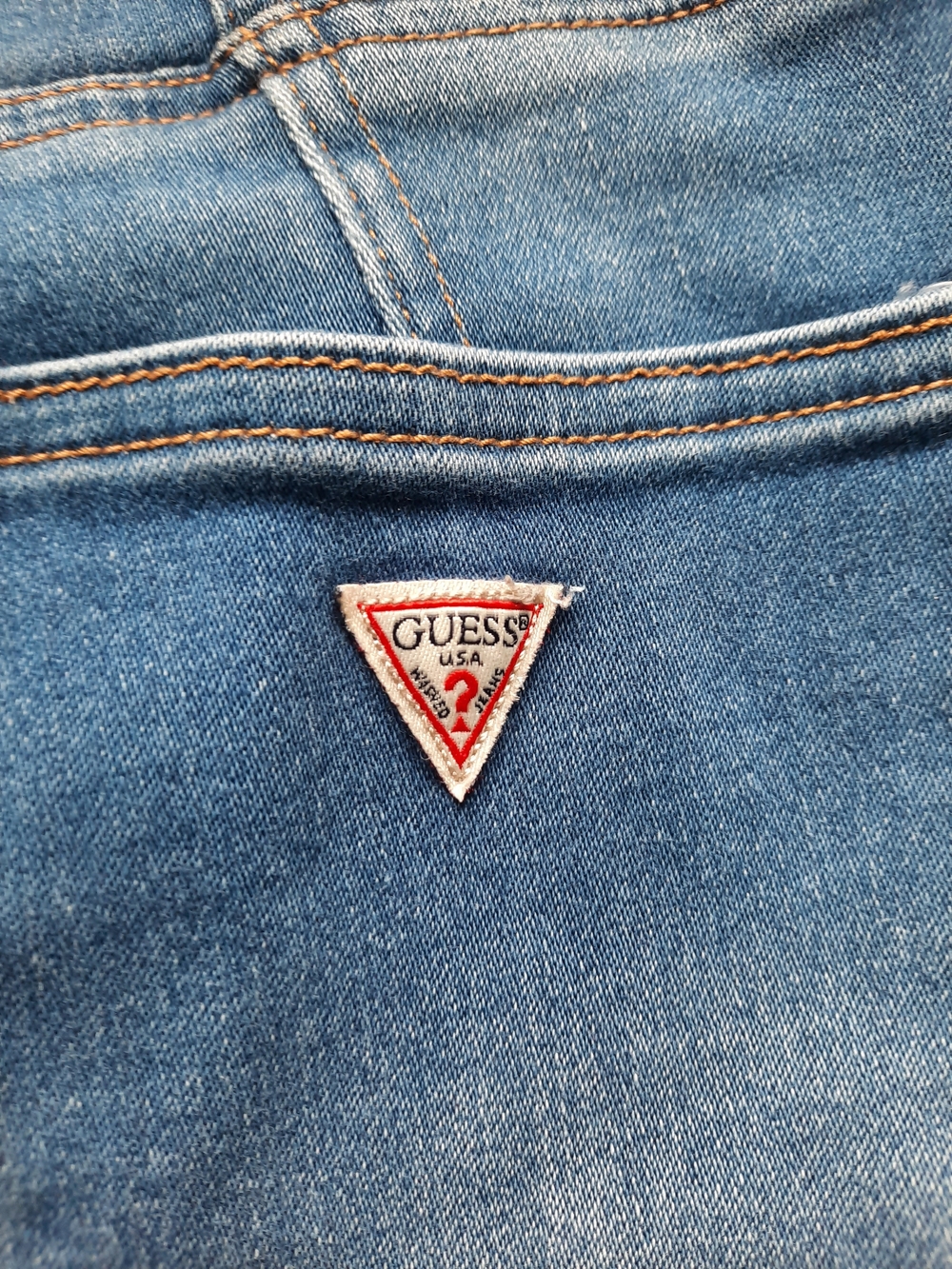 Guess Women's Skinny Jeans in Mid Blue Wash - Picture 5 of 5